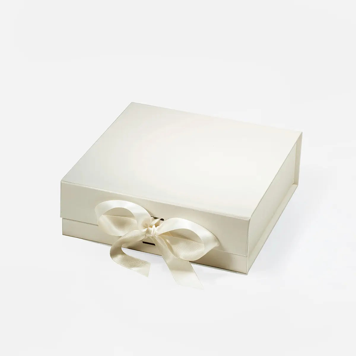 16 Piece/Cavity A6 Square Empty Chocolate Confectionery Packaging Rigid Box Ivory with ribbon