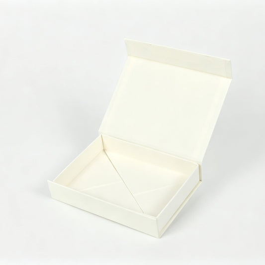 Small Shallow Ivory Magnetic Gift Box