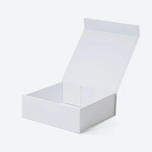 B6 Square White Magnetic Gift Box