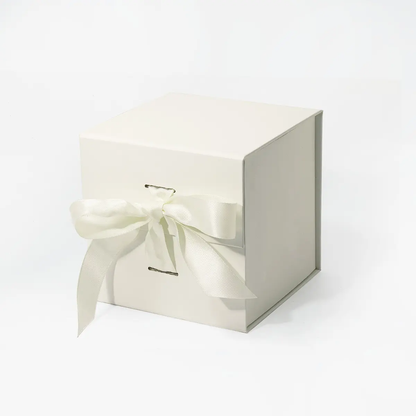 XS Cube Ivory Magnetic Gift Box with Ribbon