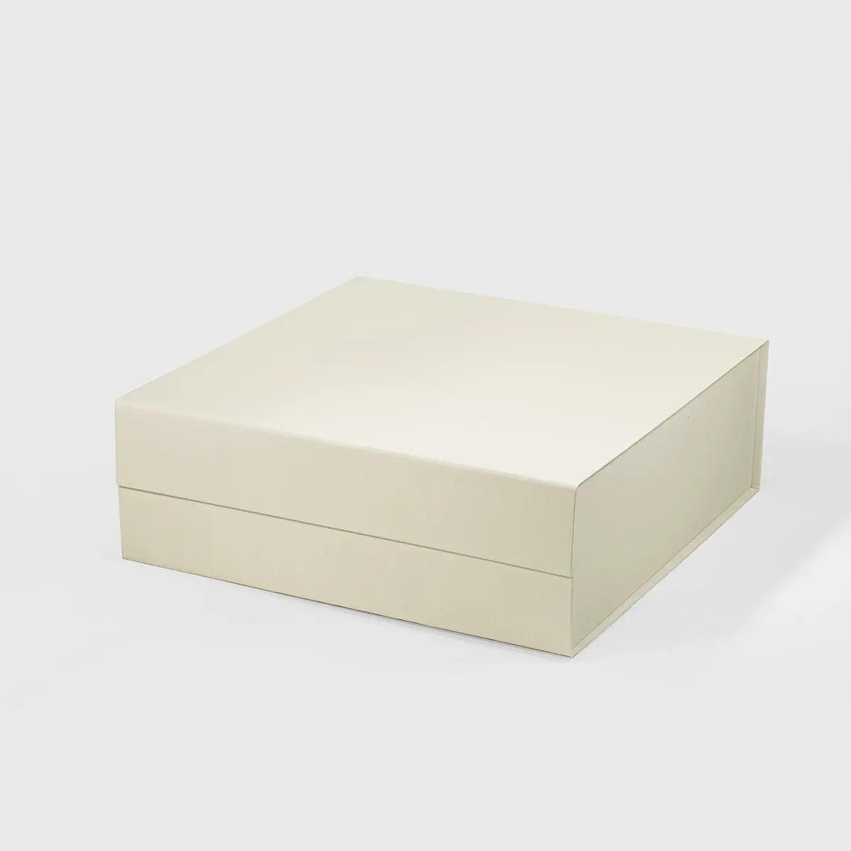 A4 Square Magnetic Gift Box Ivory