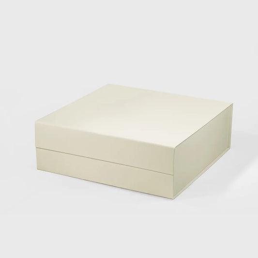 A4 Square Magnetic Gift Box Ivory