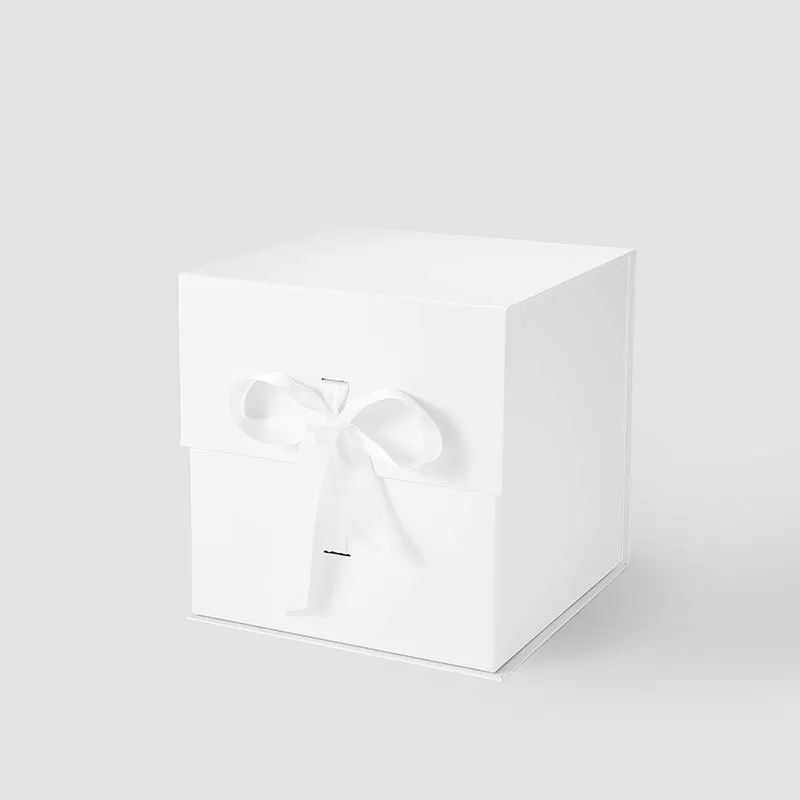 A5 White Cube Magnetic Gift Box With Ribbon - Liyueyi Gift Box Boutique