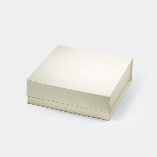 A6 Square Magnetic Gift Box Ivory