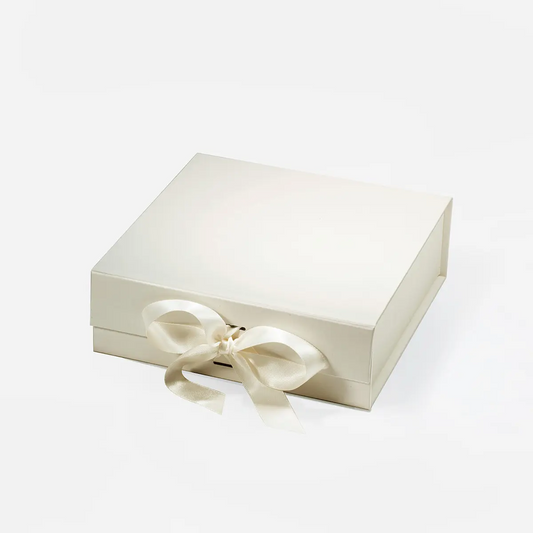 A6 Square Magnetic Gift Box Ivory with ribbon