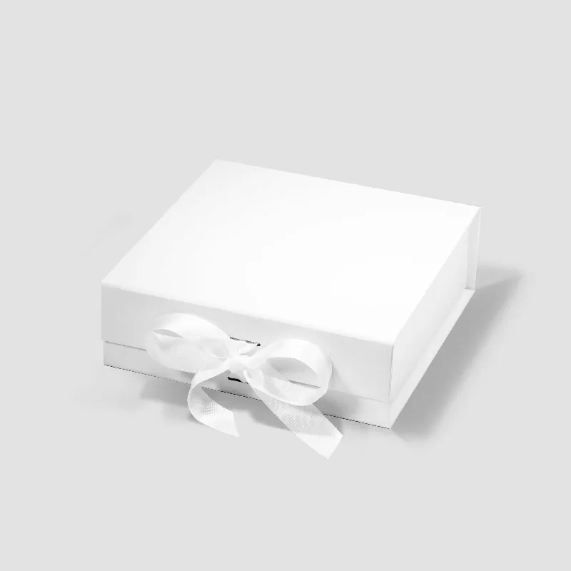 A6 Square Magnetic Gift Box White with ribbon