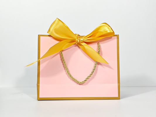 C1 Pink Paper Gift Bag with Gold Border and gold ribbon C1 19*15*7cm