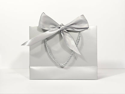 C1 Silver Paper Gift Bag with silver ribbon C1 19*15*7cm