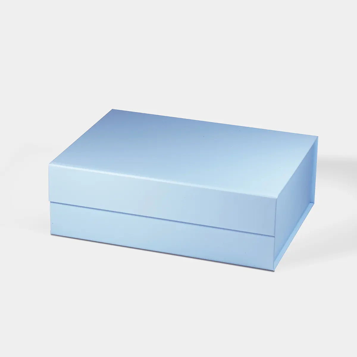 Medium Magnetic Gift Box Baby Blue