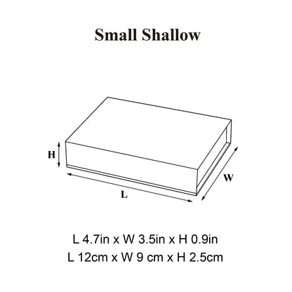 Small Shallow Black Magnetic Gift Box dimensions 4.72x3.54x0.98in | 12x9x2.5cm size chart | liyueyibox