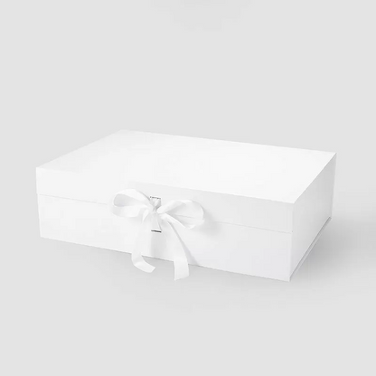 XL Magnetic Gift Box White with ribbon
